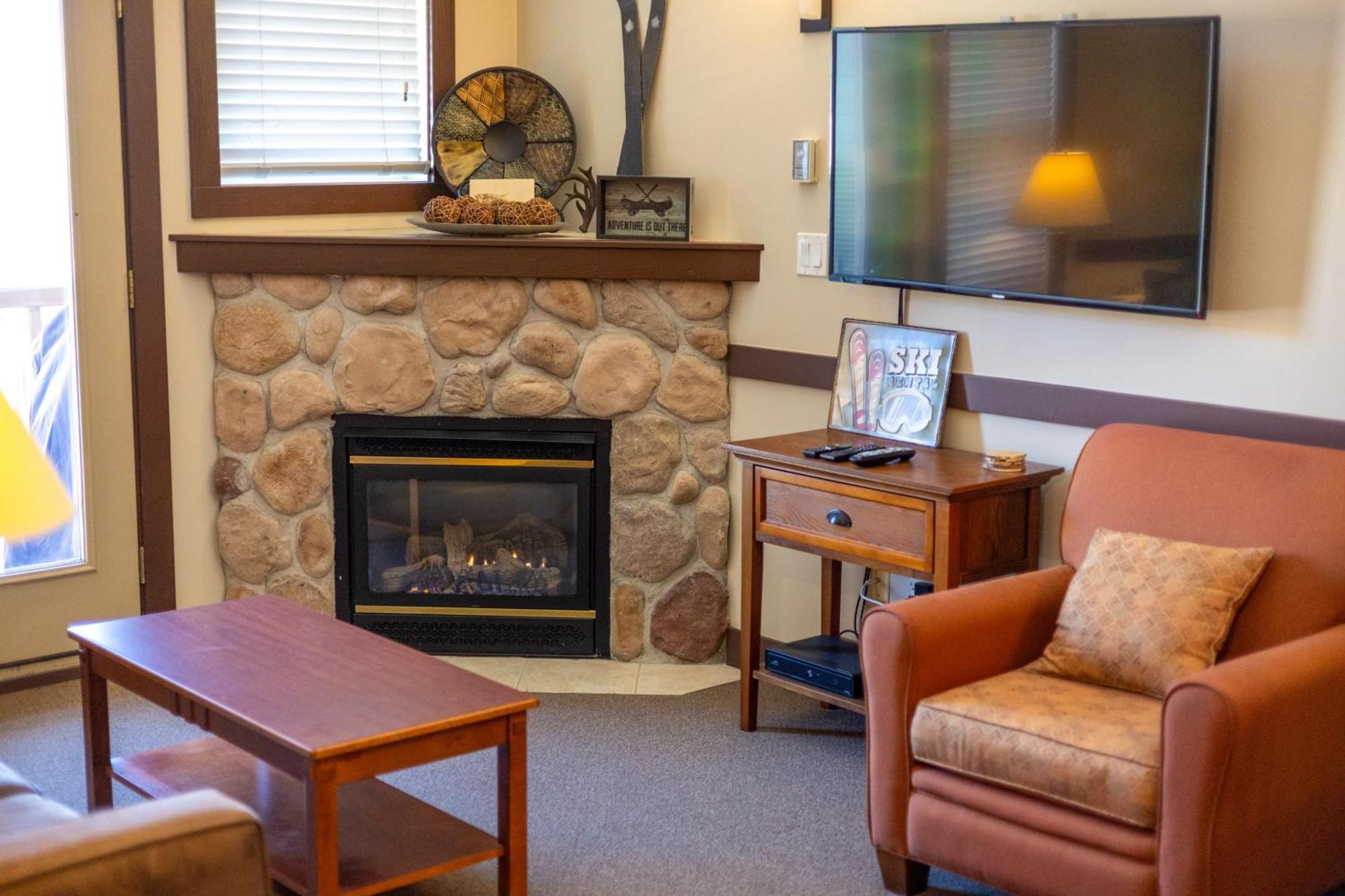 Silver Rock Condominiums By Fernie Central Reservations Extérieur photo
